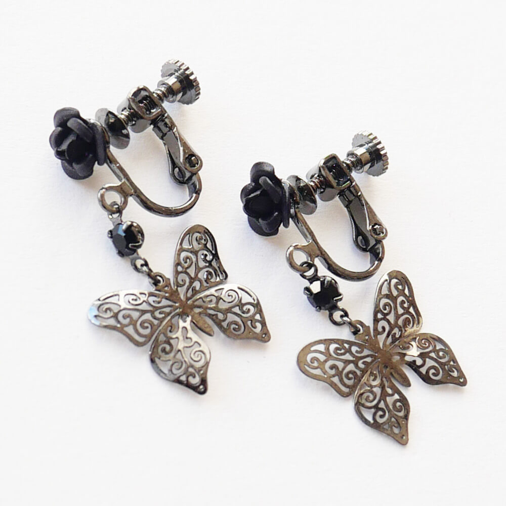 控えめゴスロリ イヤリング 薔薇 蝶 小さめ