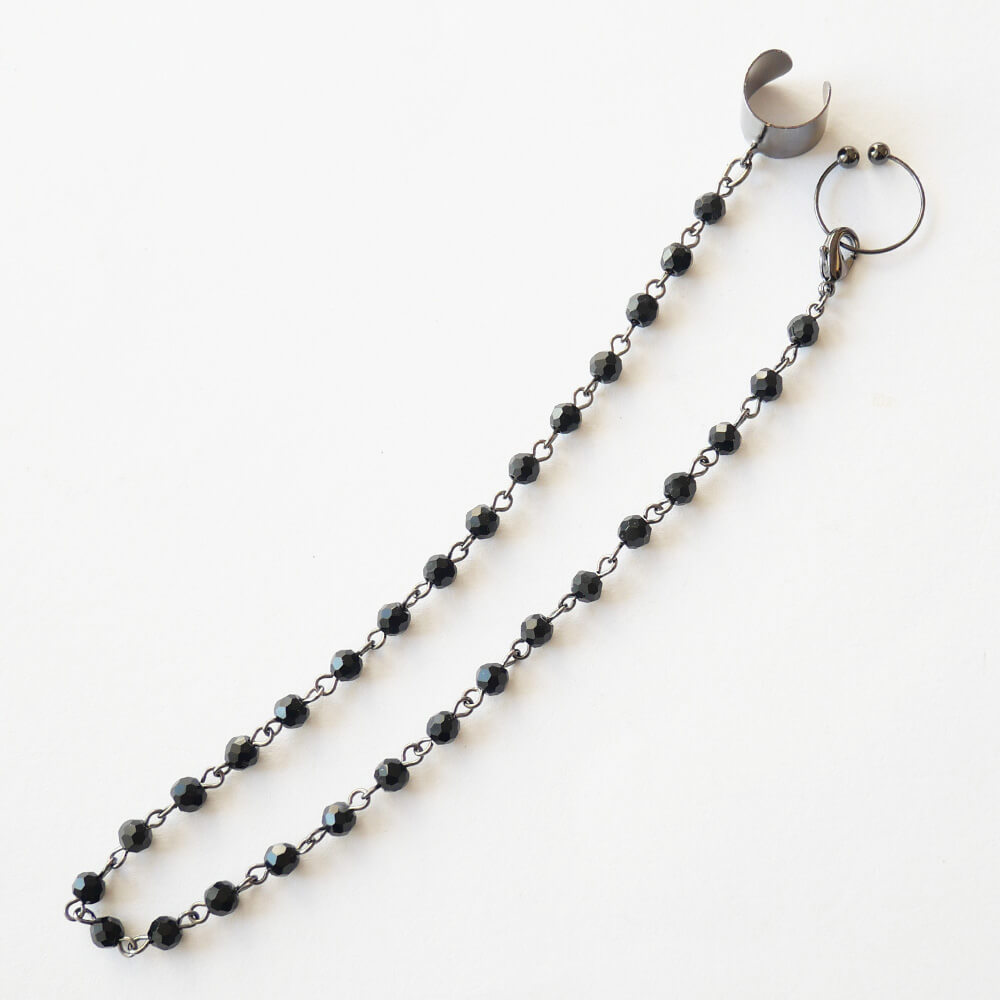 Fake Lip Piercing Earcuff & Black Cut Chain