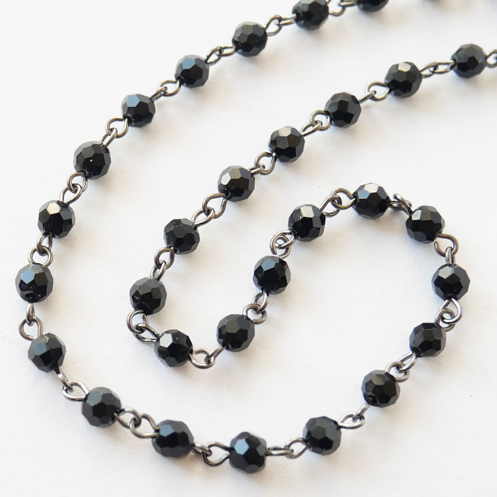 Fake Lip Piercing Earcuff & Black Cut Chain