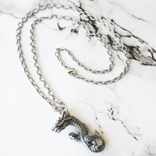 ティアーズヘブン 【幸運を呼ぶ龍】ドラゴンペンダント ネックレス キャスト合金 日本製