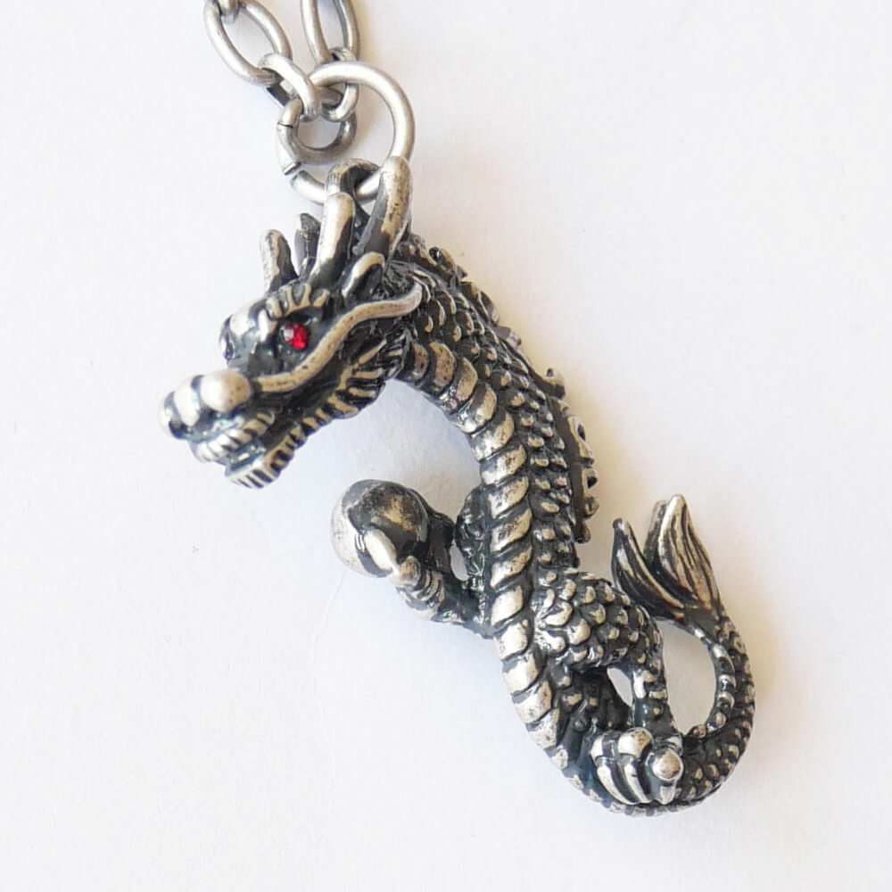 ティアーズヘブン 【幸運を呼ぶ龍】ドラゴンペンダント ネックレス キャスト合金 日本製