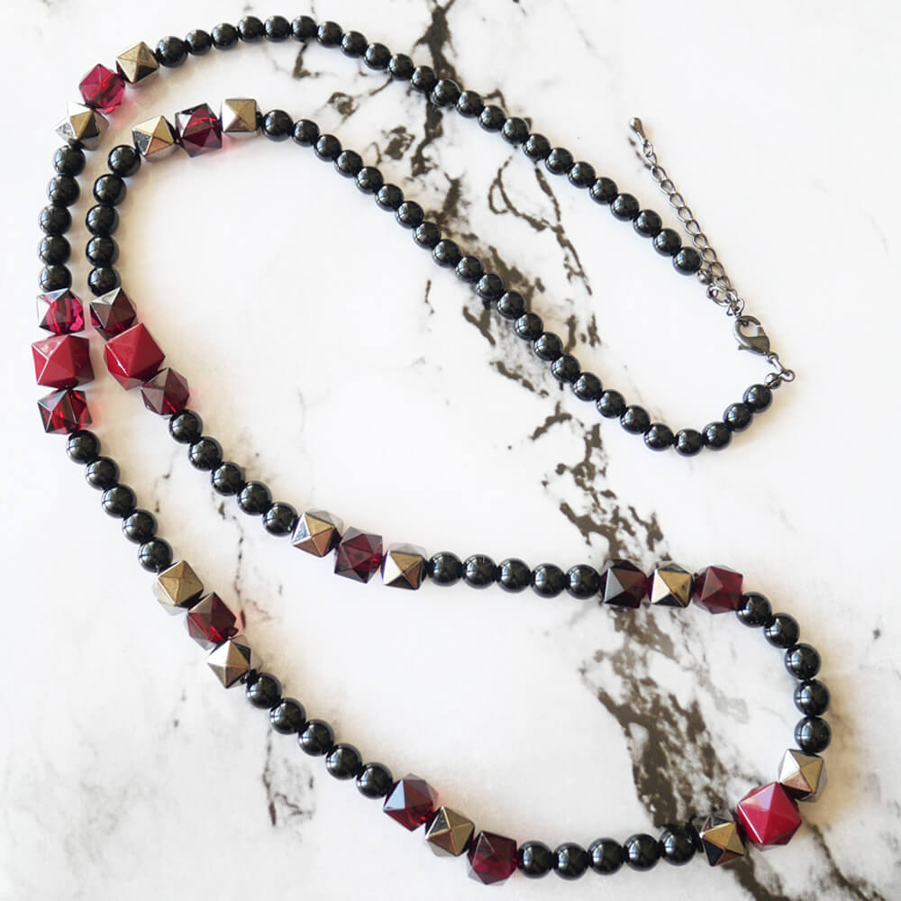 黒 玉 ブラック ロング ネックレス レッド スタッズ