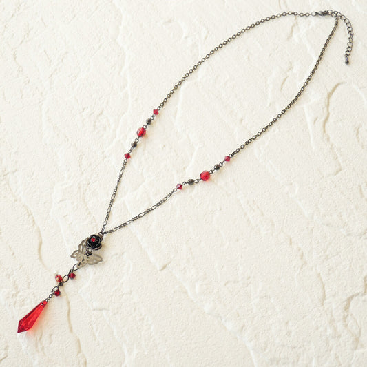 ガンメタ 薔薇 ステンド 蝶 ネックレス ティアーズヘブン