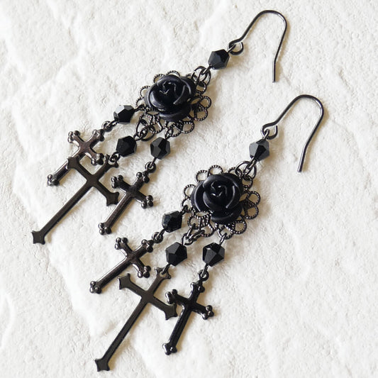 黒薔薇＆十字架ピアス ブラック クロス