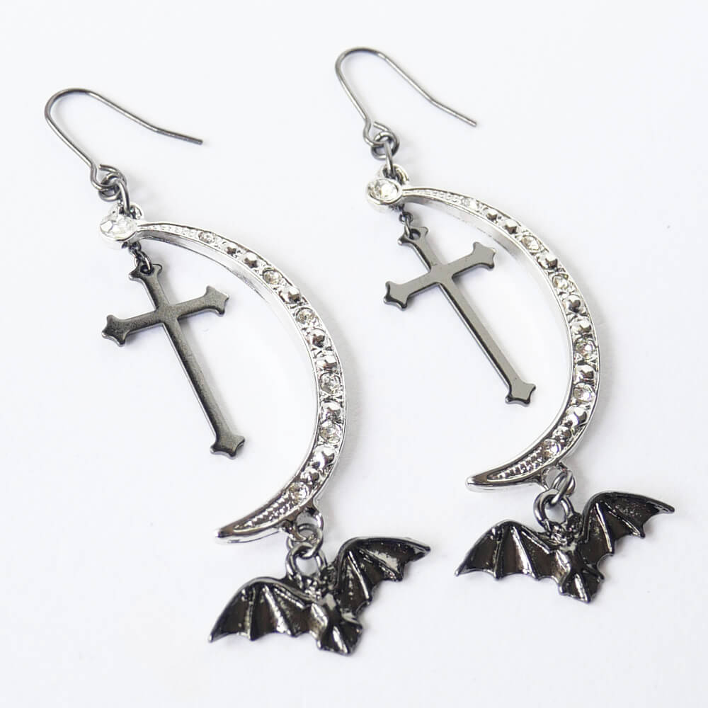 [Bats on a Moonlit Night] Halloween Pierced Earrings