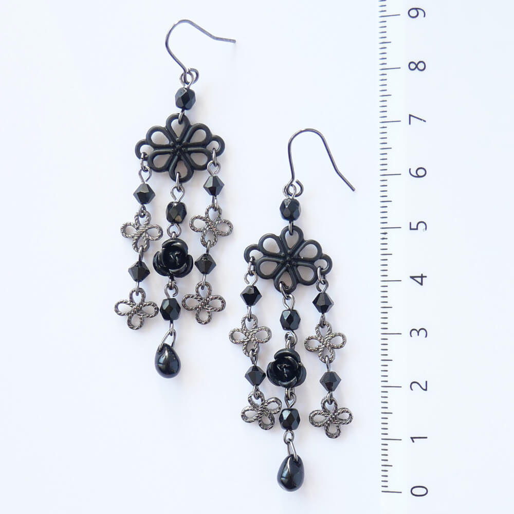 黒華 薔薇 和 ビーズ ピアス