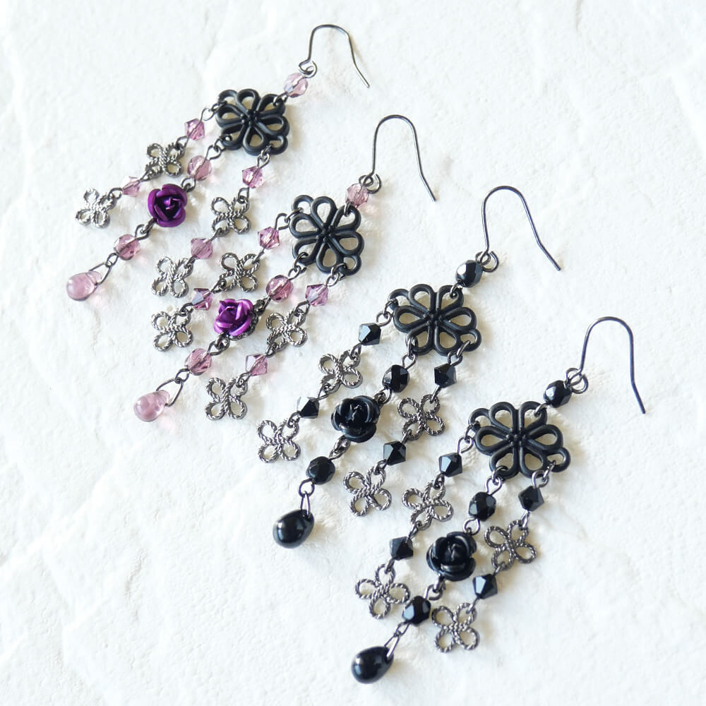 黒華 薔薇 和 ビーズ ピアス