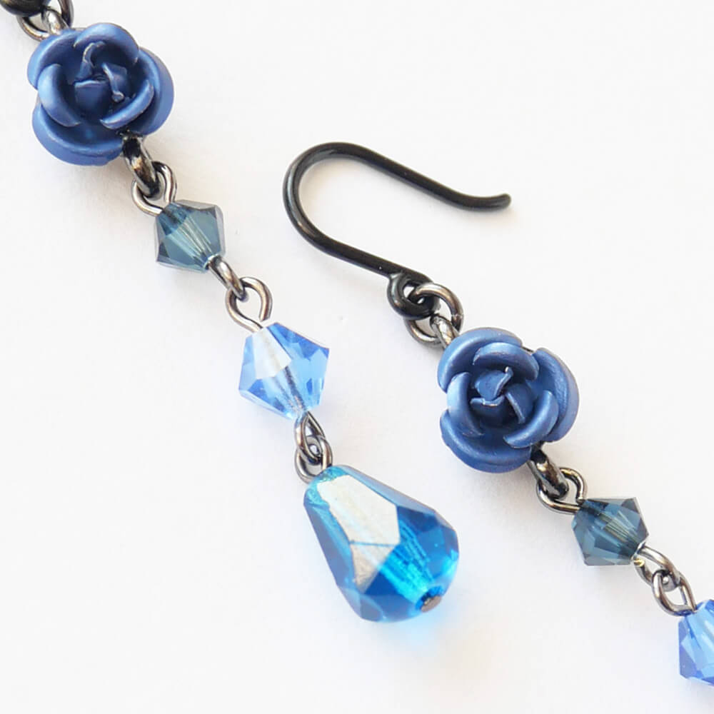 樹脂ピアス 薔薇 ミニ ドロップ