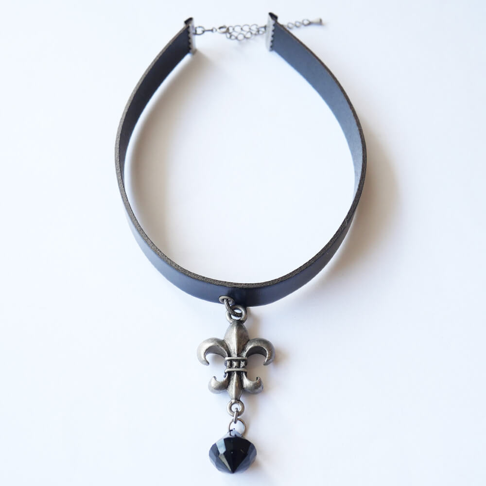 パンク アクセサリー 革チョーカー 百合の紋章
